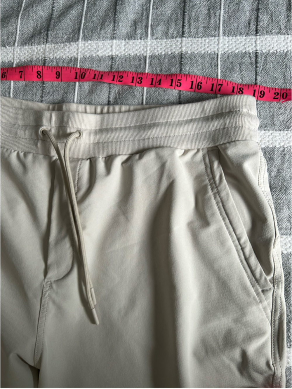 Old Navy StretchTech Joggers Beige XL - Picture 4 of 5